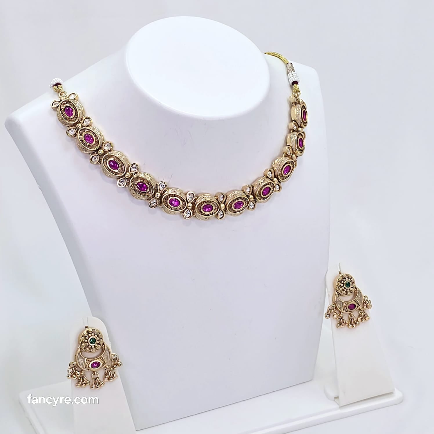 The Naina Rajwadi Necklace