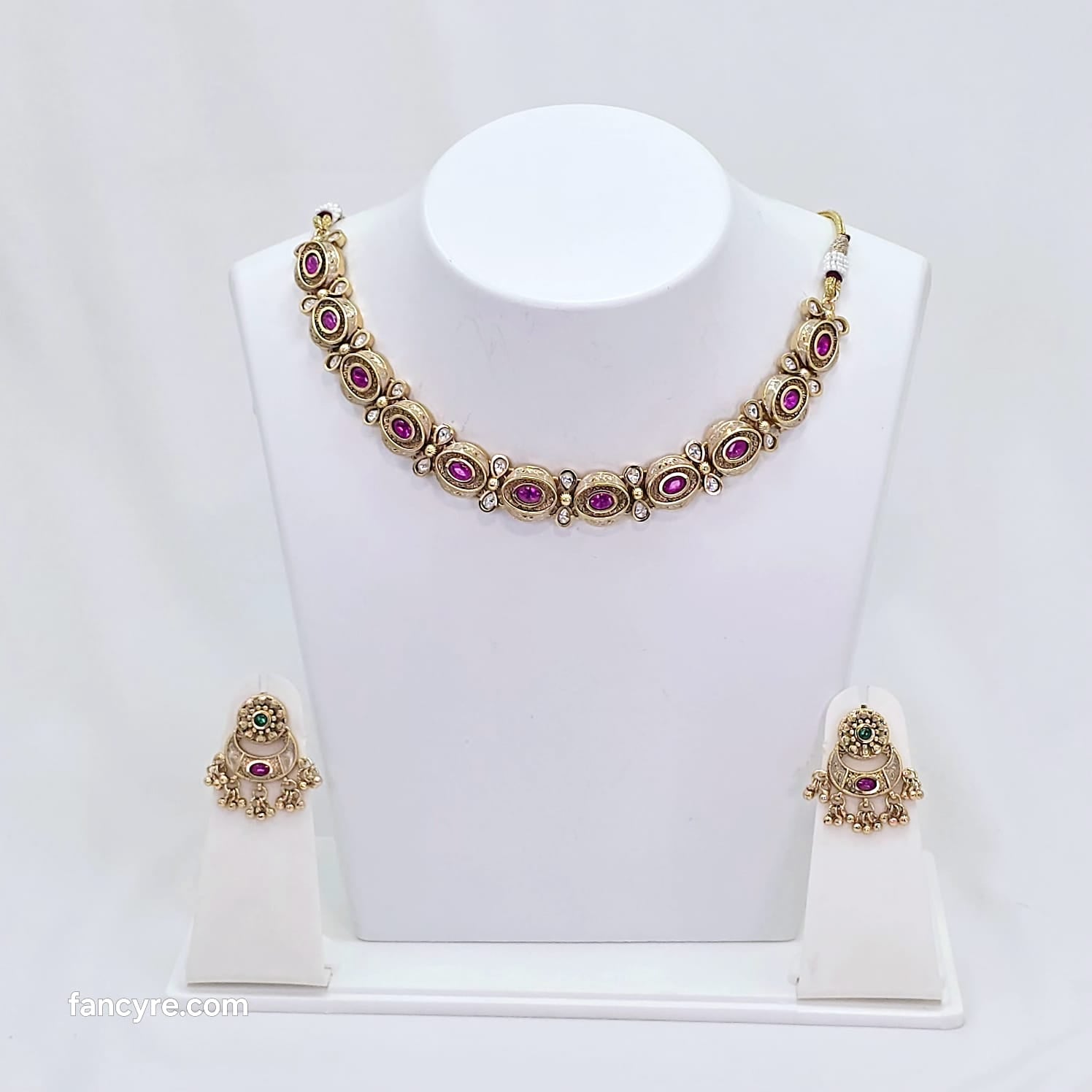 The Naina Rajwadi Necklace