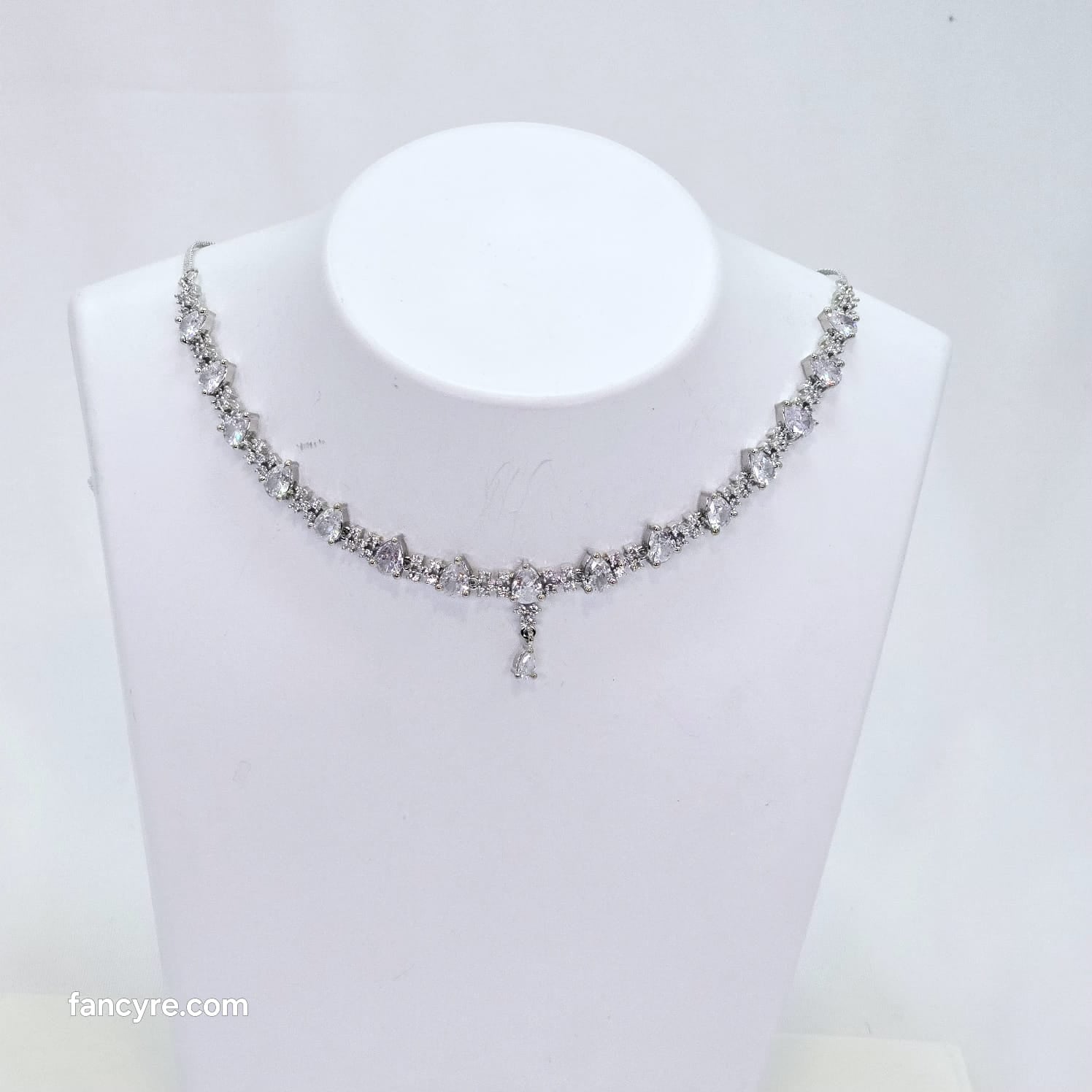 The Dacia Whitegold A.D Necklace