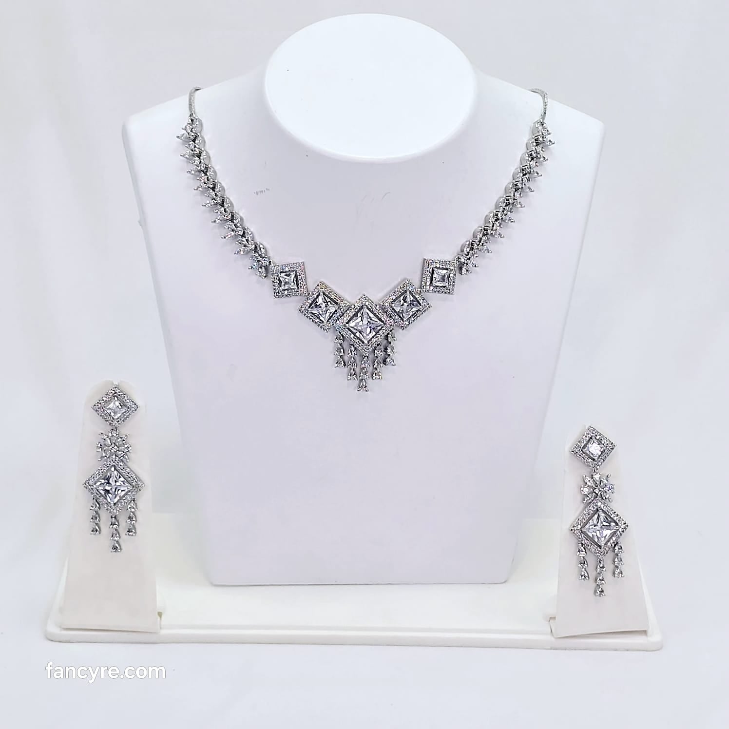 The Dafina Whitegold A.D Necklace