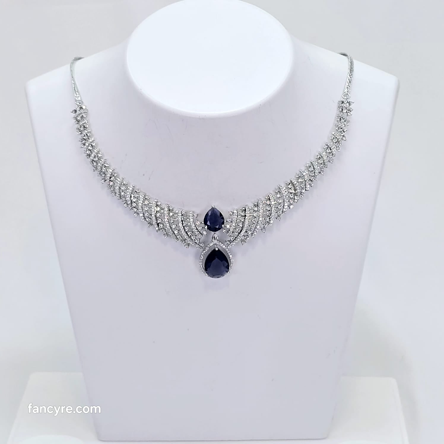 The Danity Whitegold A.D Necklace