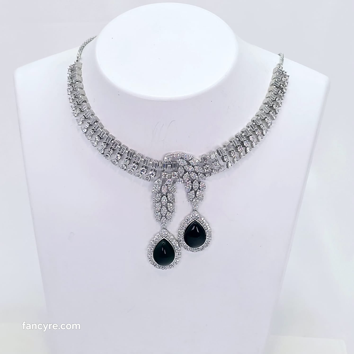 The Freya Whitegold A.D Necklace