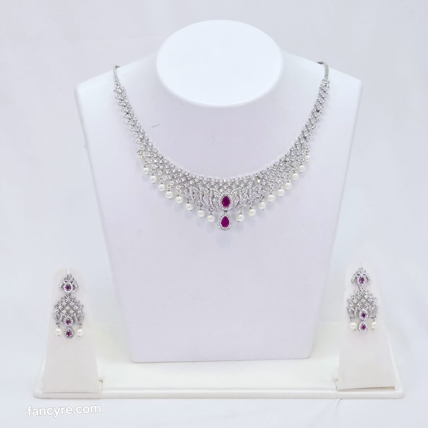 The Niva Whitegold A.D Necklace