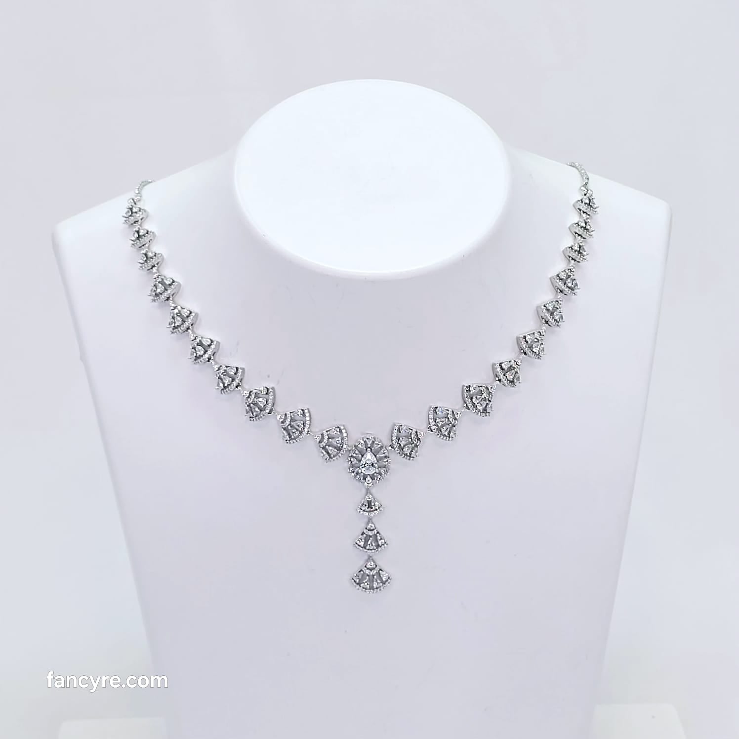 The Suki Whitegold A.D Necklace