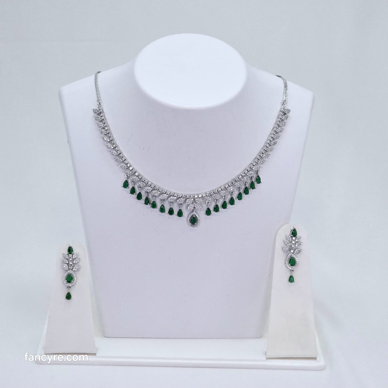 The Safiya Whitegold A.D Necklace