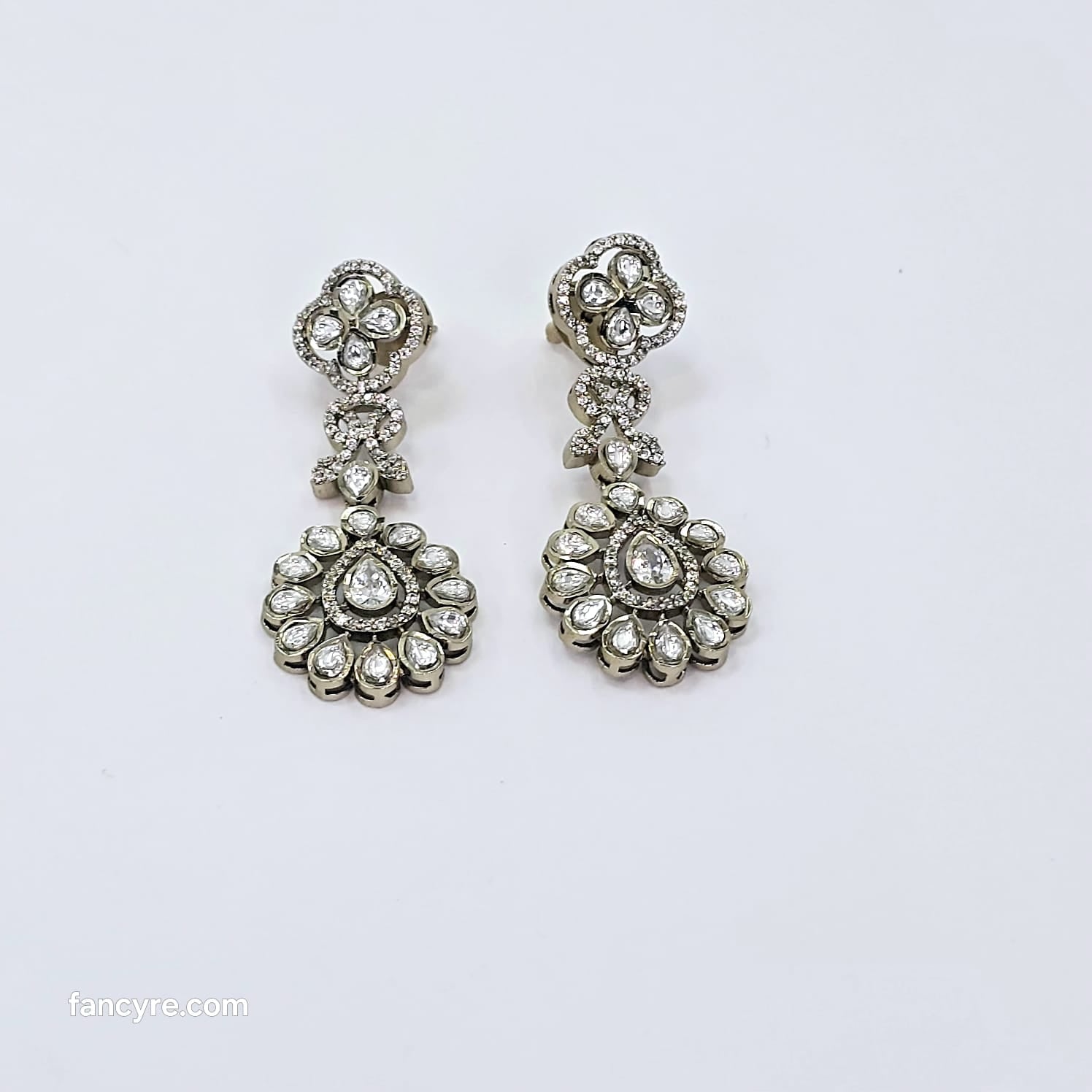 The Delyn Victorian Polish Necklace