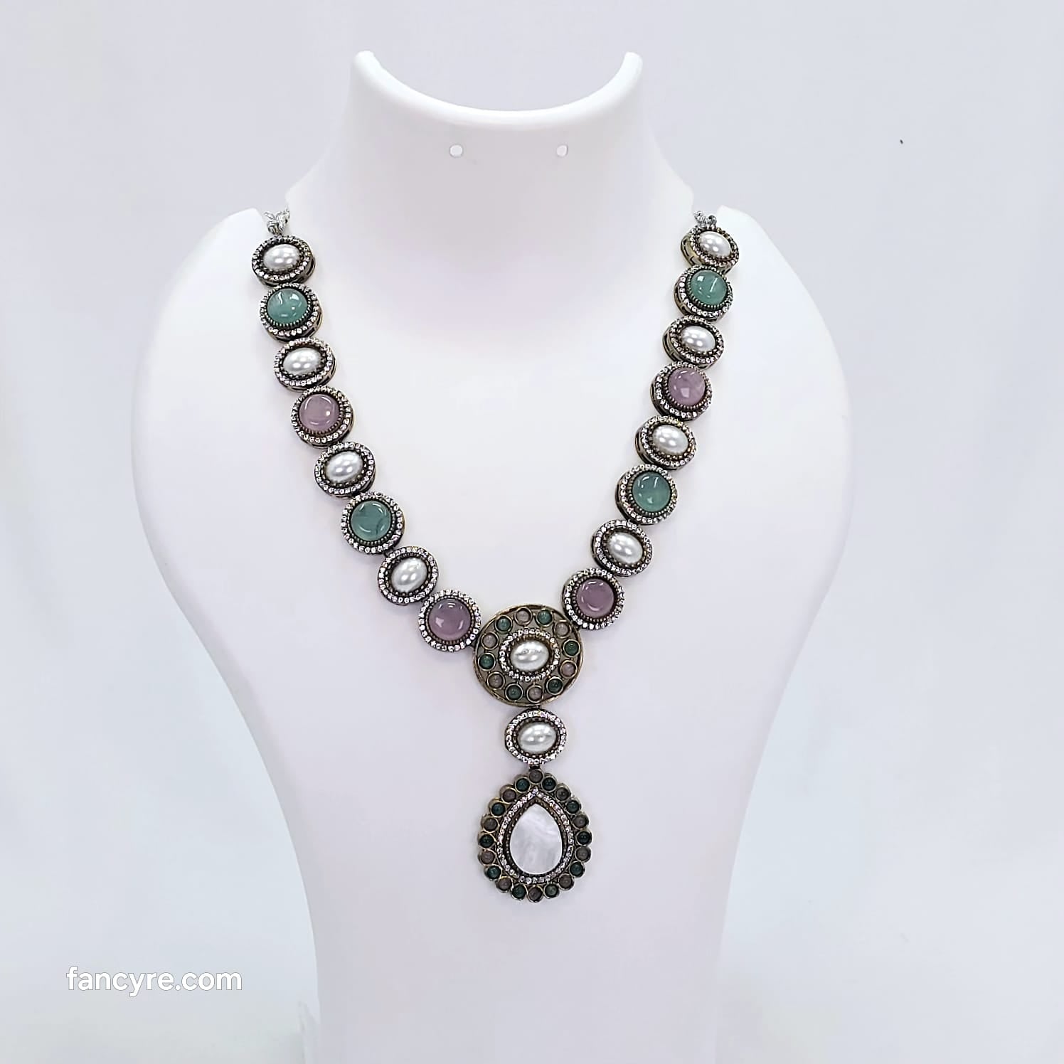 The Vicente Sabyasachi Necklace
