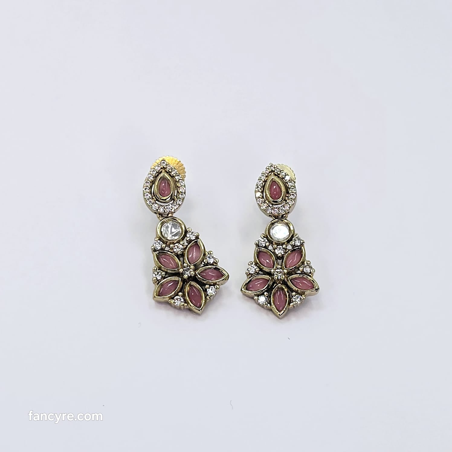 The Alegra Victorian Polish Necklace