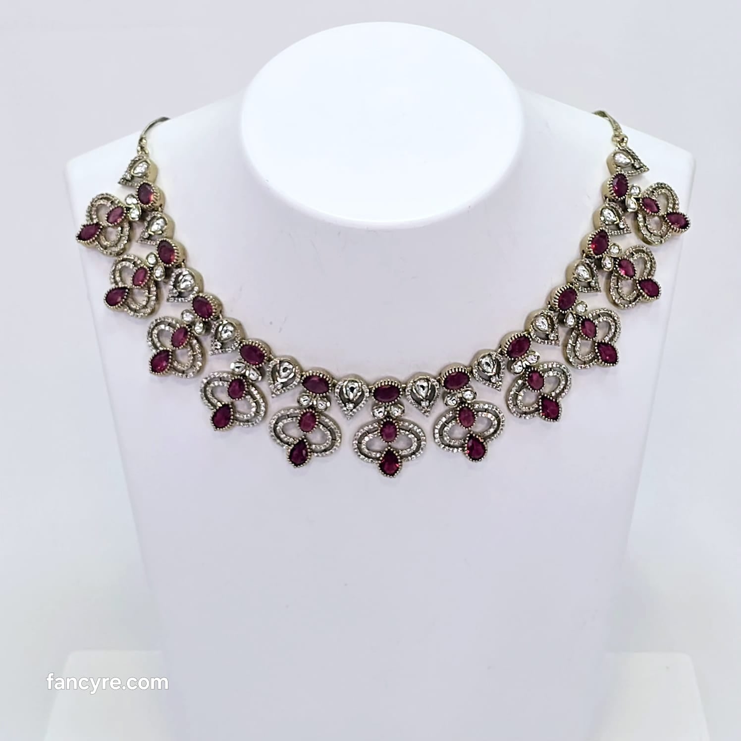 The Twila Victorian Polish Necklace