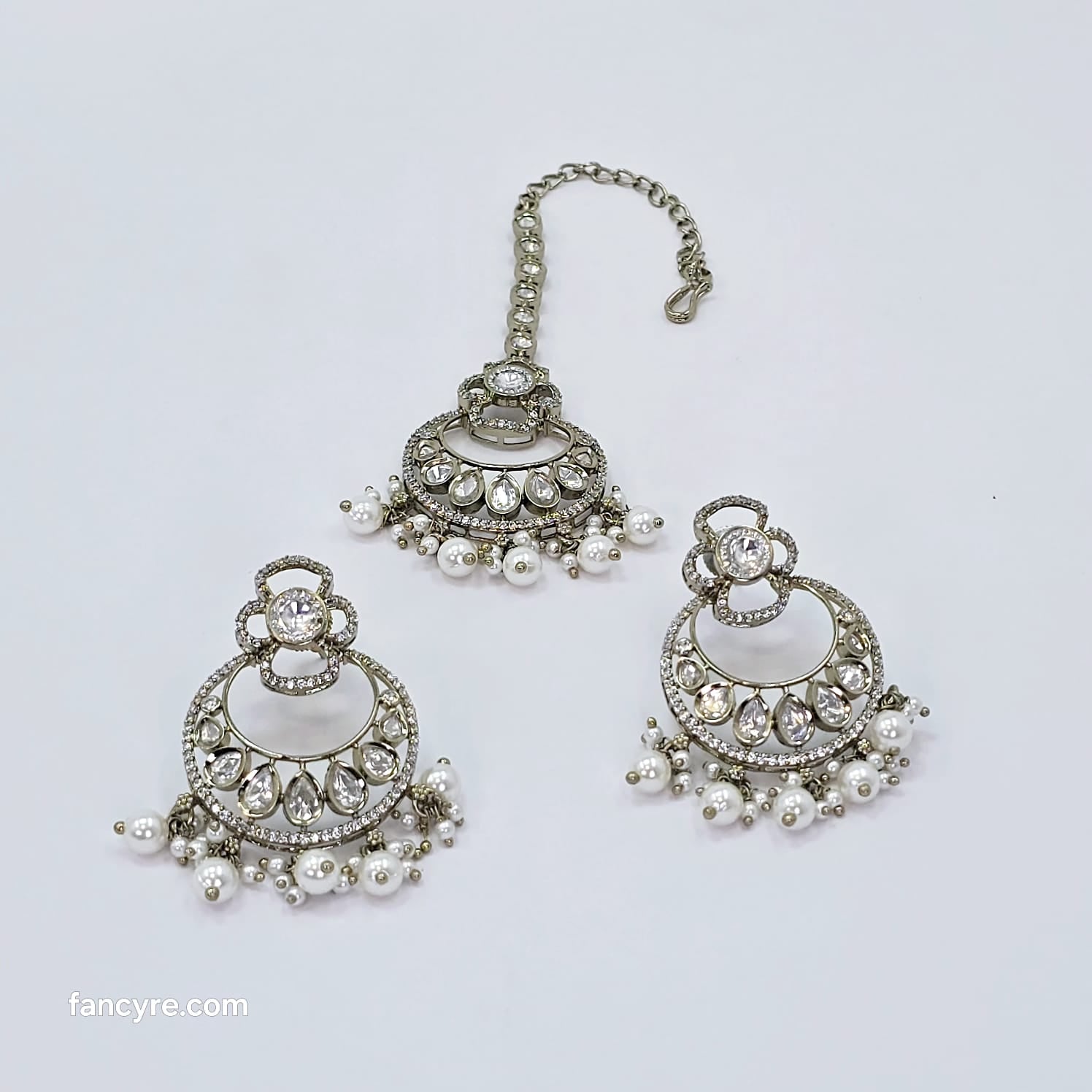 The Gisella Victorian Polish Necklace