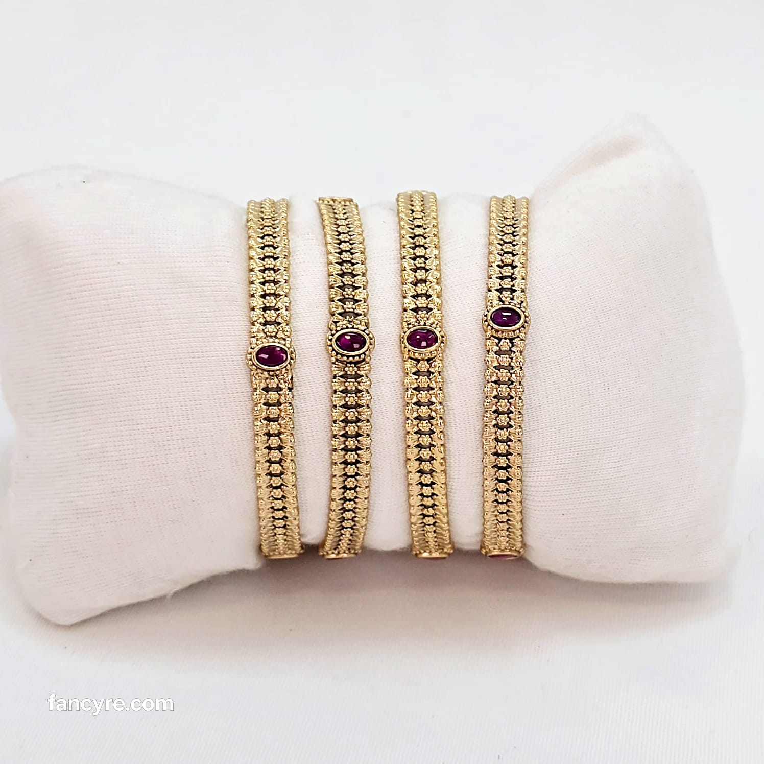 The Rajita Rajwadi Bangle