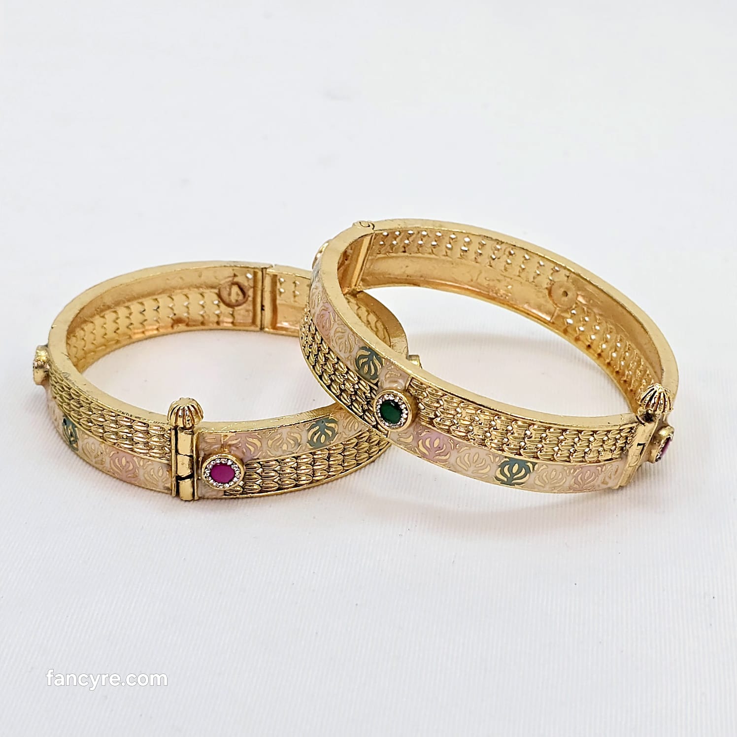 The Radha Rajwadi Bangle