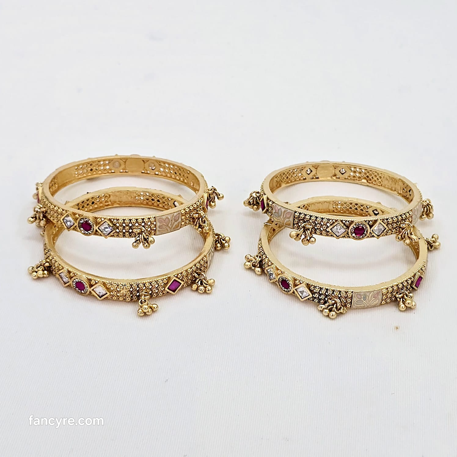 The Megha Rajwadi Bangle