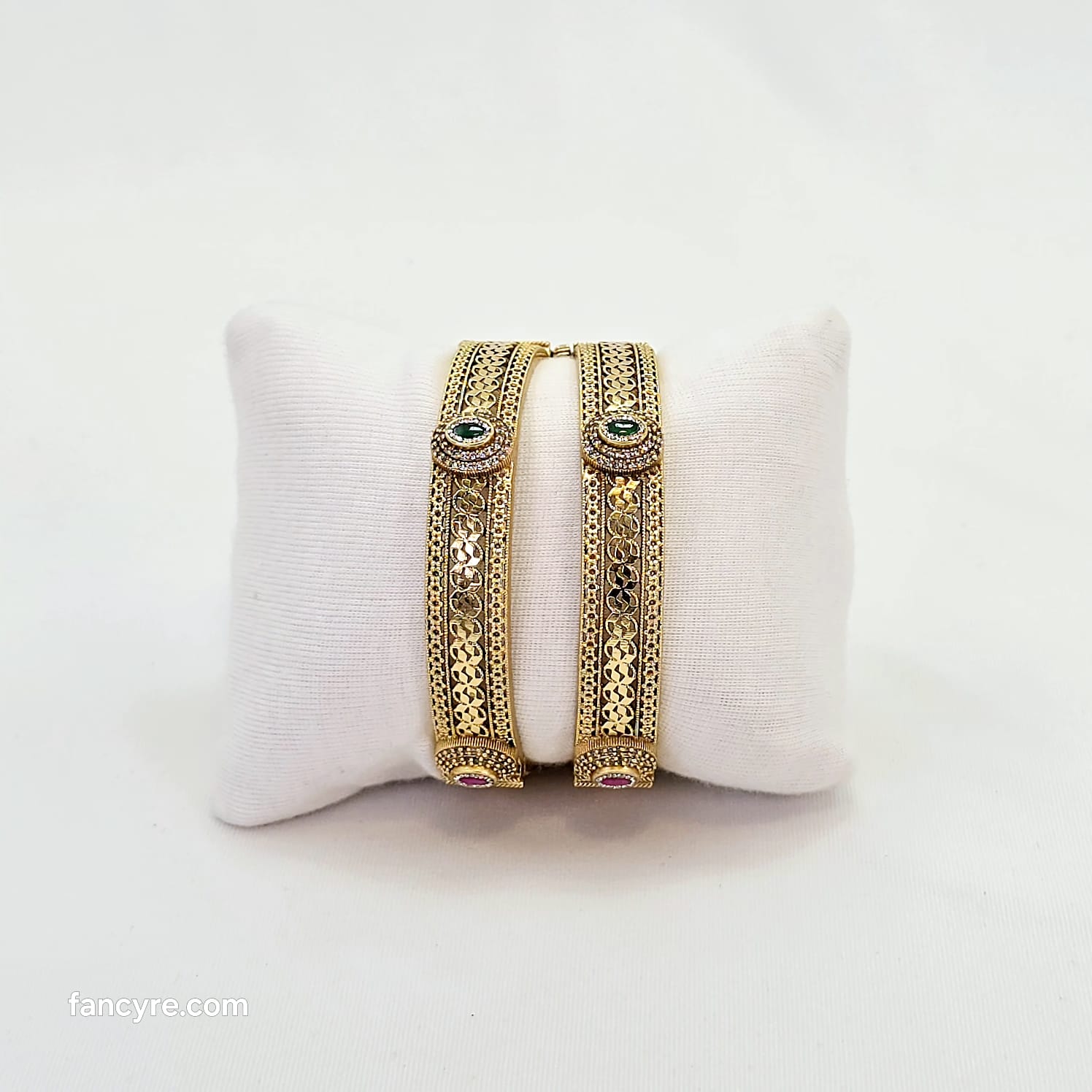 The Minal Rajwadi Bangle