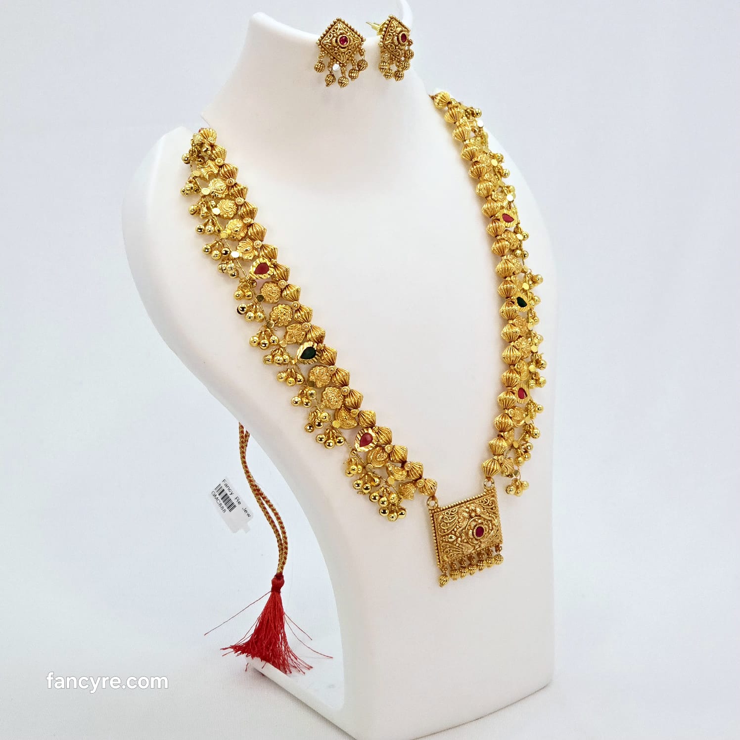 The Nilakshi Antique Goldforming Saaj