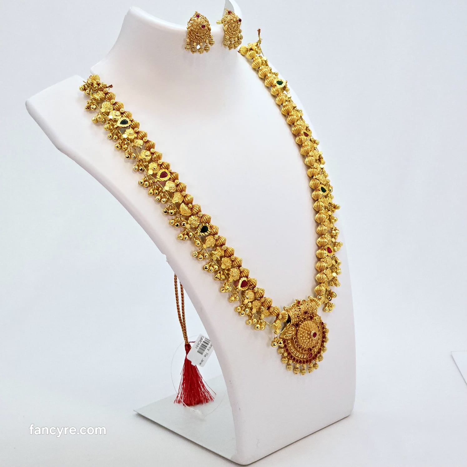 The Paridhi Antique Goldforming Saaj