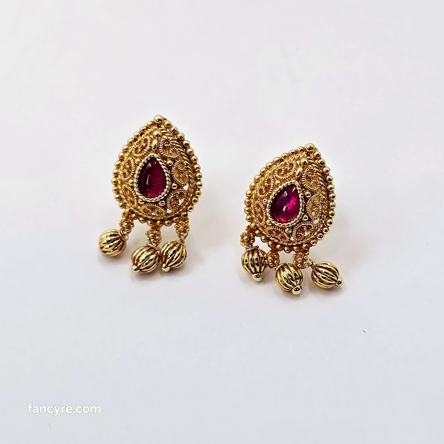 The Anjana Antique Goldforming Saaj