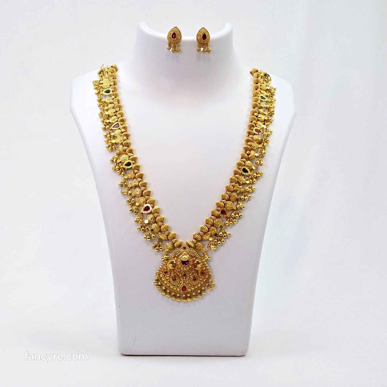 The Anjana Antique Goldforming Saaj