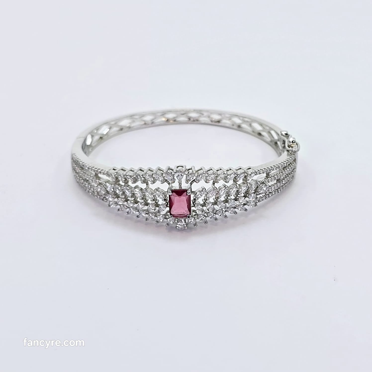 The Habiba Whitegold A.D Bracelet