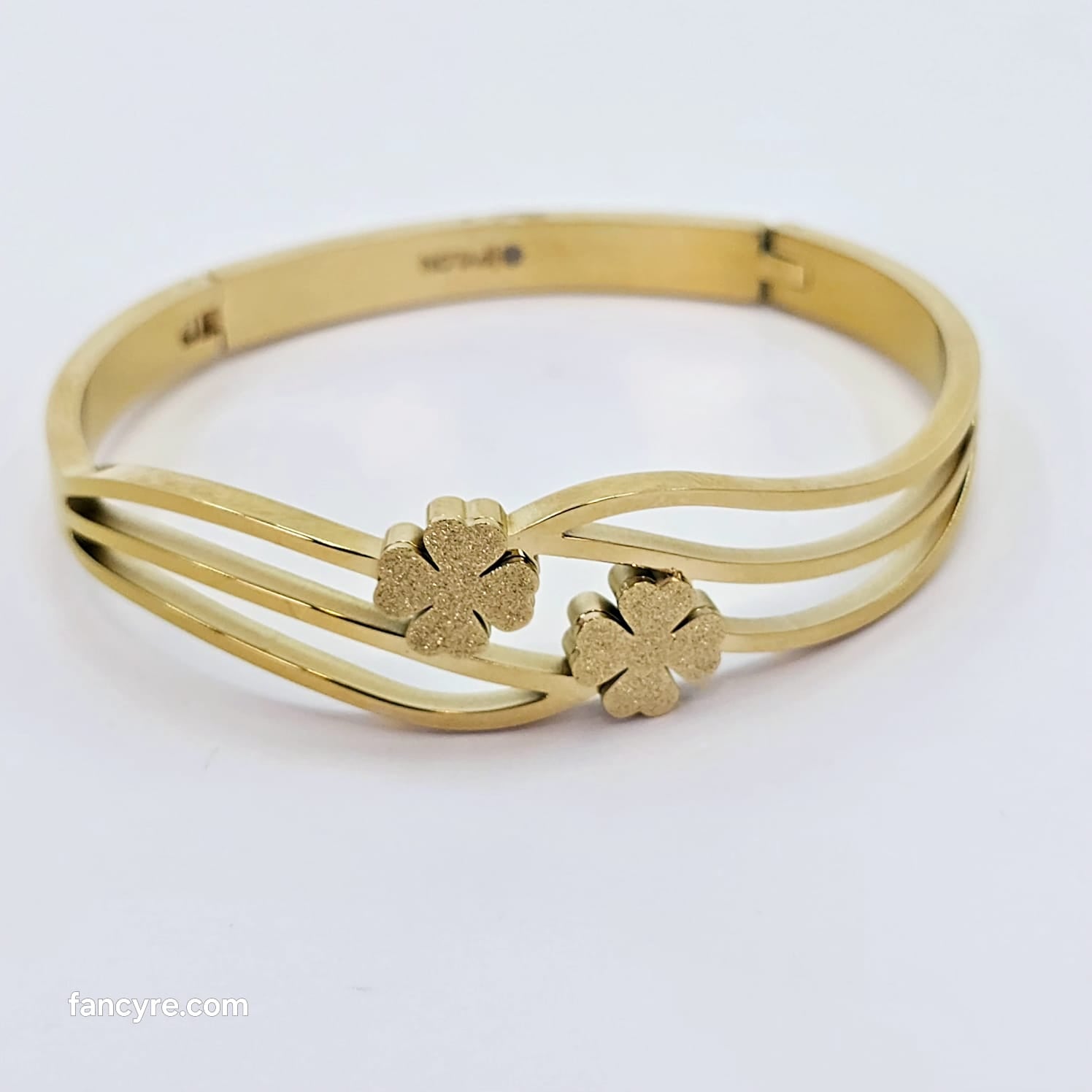 The Olsen Yellowgold A.D Bracelet