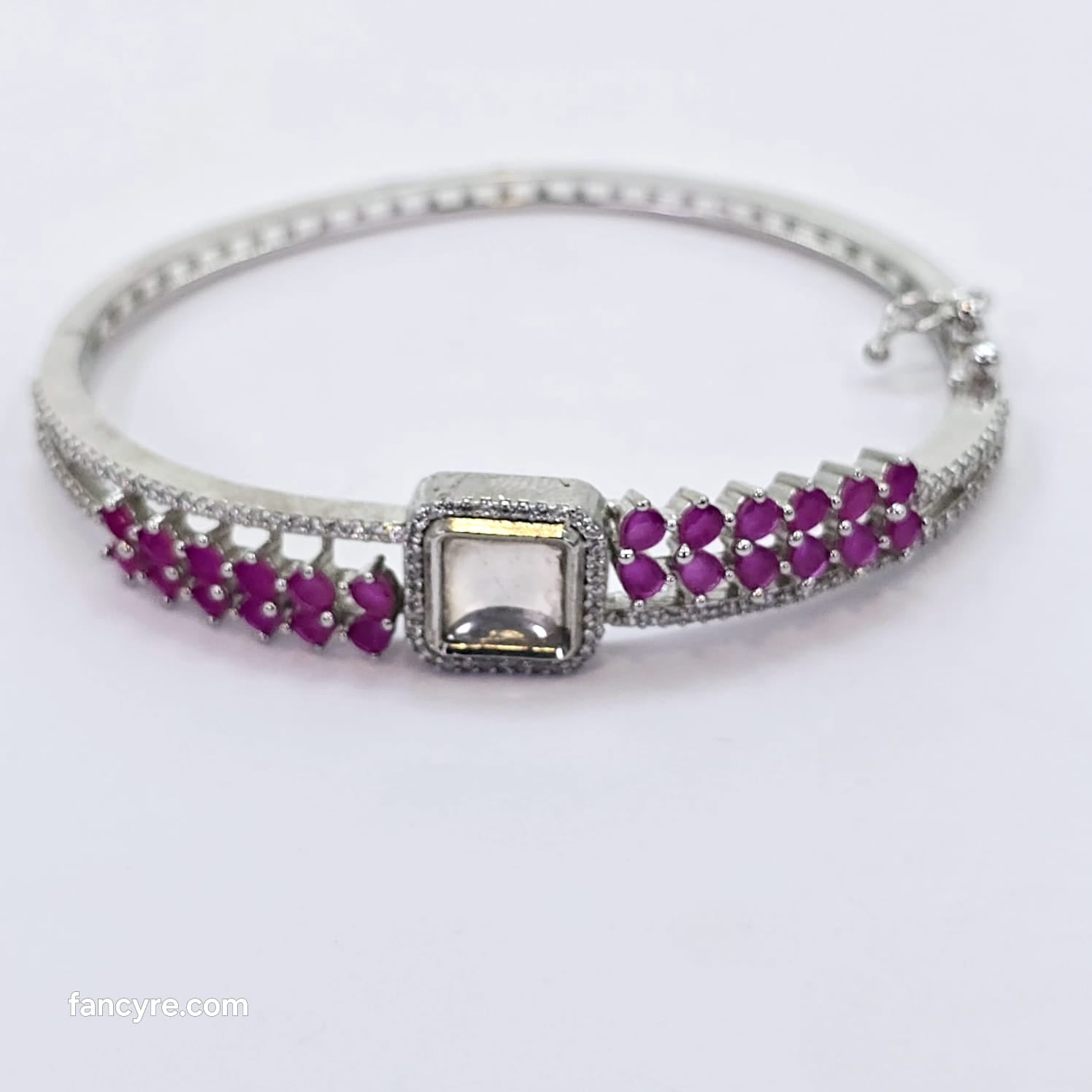 The Halyna Whitegold A.D Bracelet