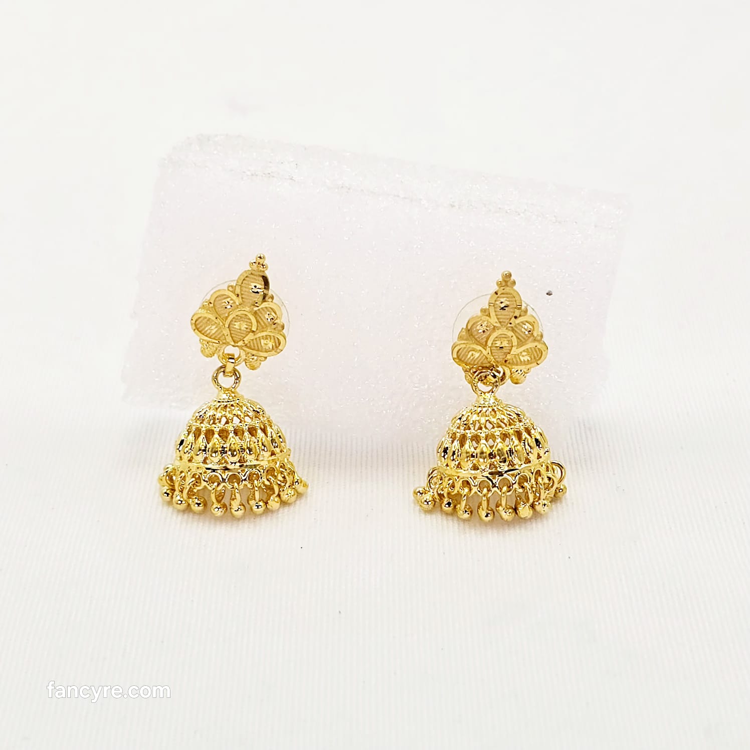 The Jiyana Goldforming Earring