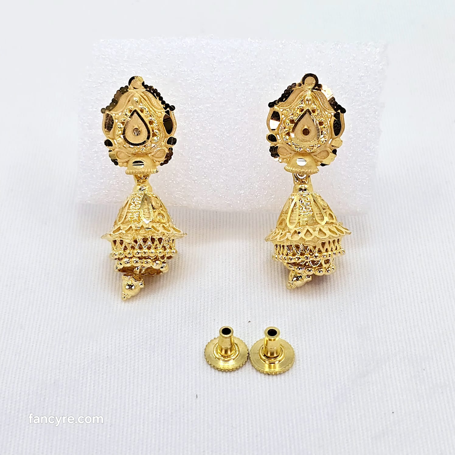 The Harita Goldforming Earring