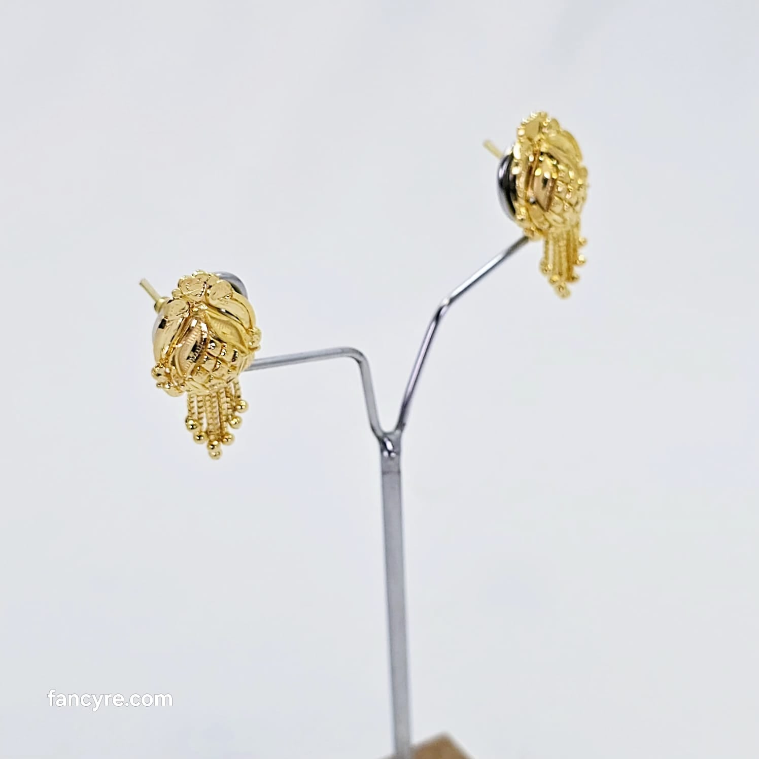 The Jyeshtha Goldforming Earring