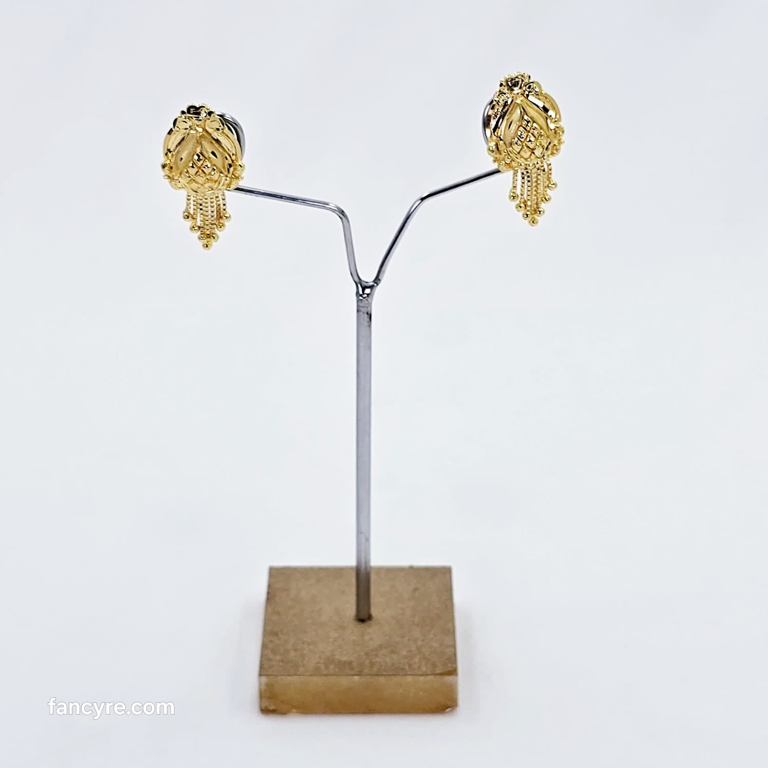 The Jyeshtha Goldforming Earring