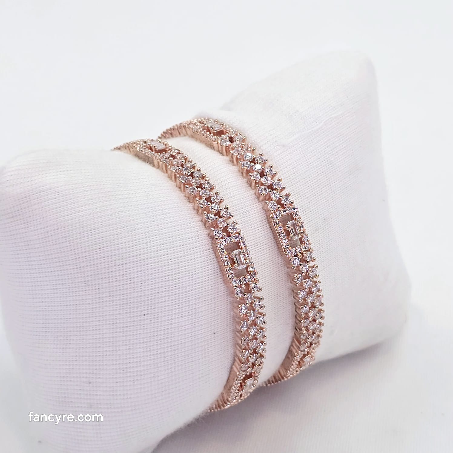 The Viola Rosegold A.D Bangle