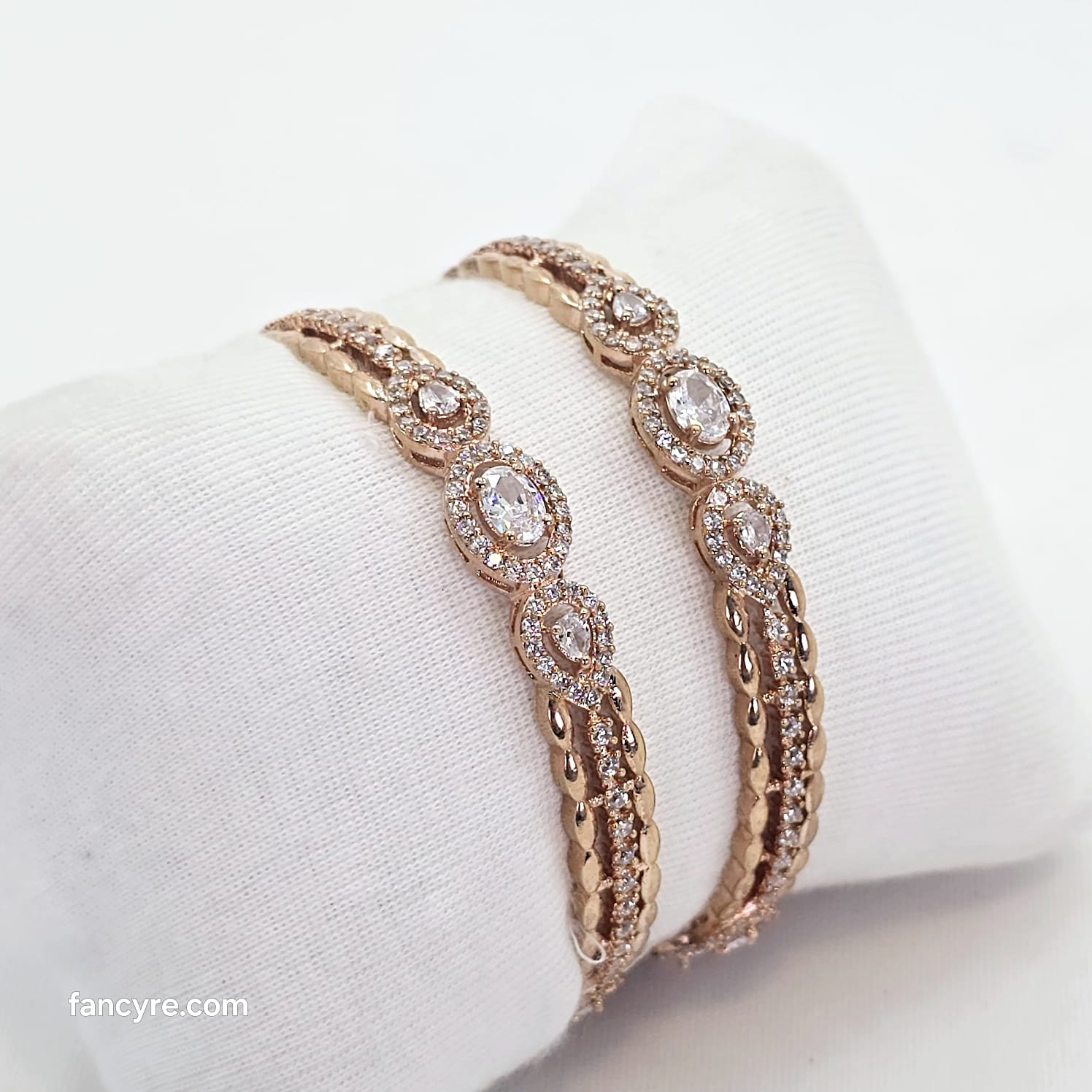 The Velerie Rosegold A.D Bangle