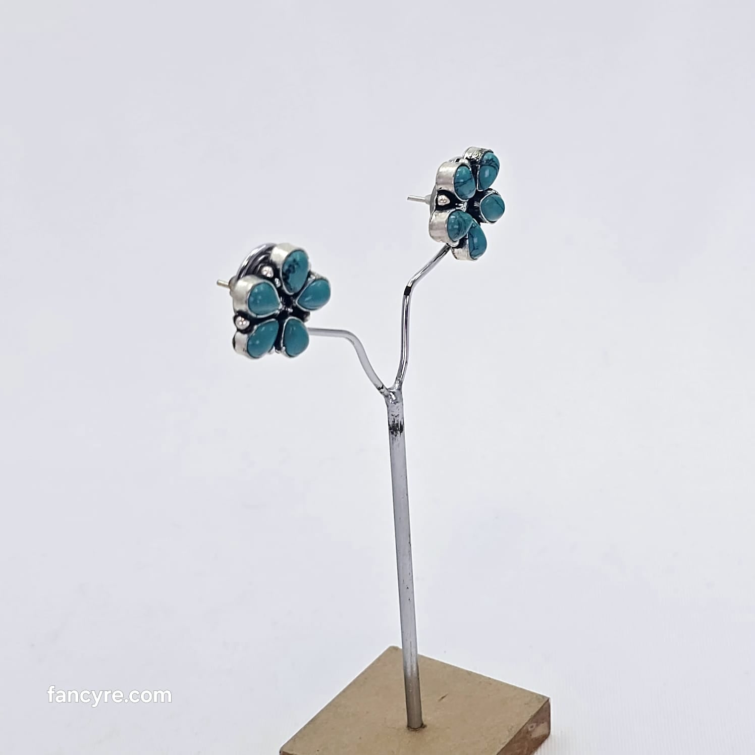The Becky Oxidized Earring