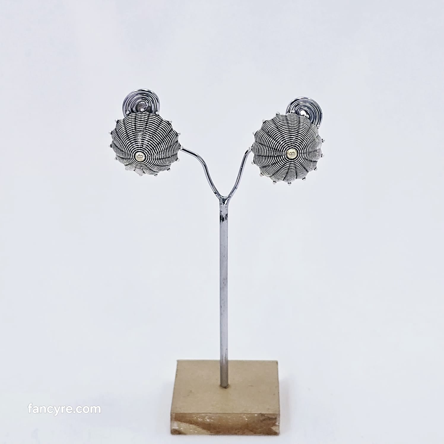 The Vincenza Oxidized Earring