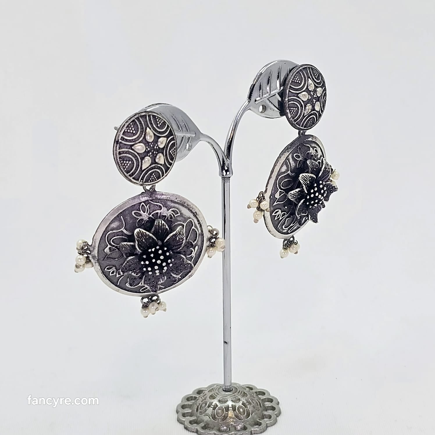 The Carly Oxidized Earring