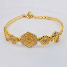 The Yami Goldforming Bracelet