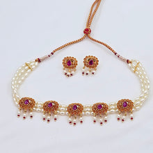 The Sai Moti Chinchpeti