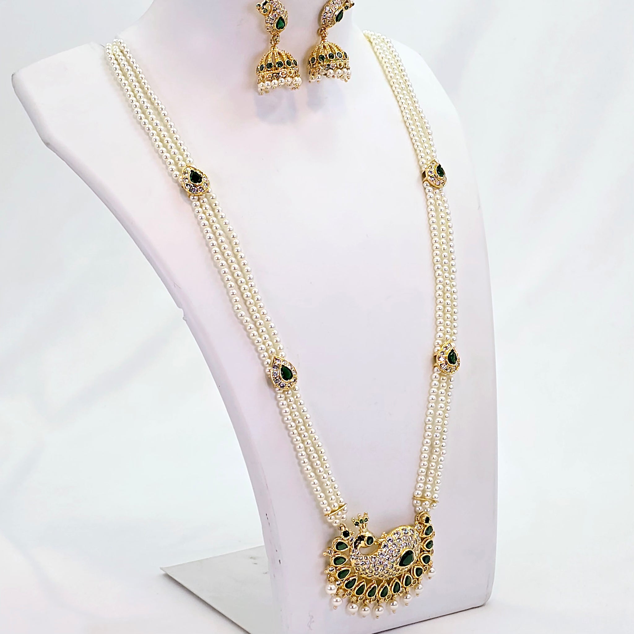 The Shreya Moti Long Necklace