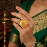 The Priyal Goldforming Ring