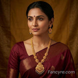 The Yashita Antique Goldforming Long Necklace