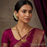 The Yutika Antique Goldforming Necklace