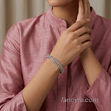 The Araya Whitegold A.D Bangle