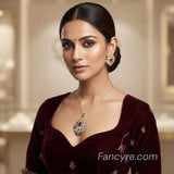 The Trinity Yellowgold A.D Pendant Earring
