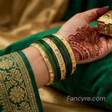 The Urmila Goldforming Bangle