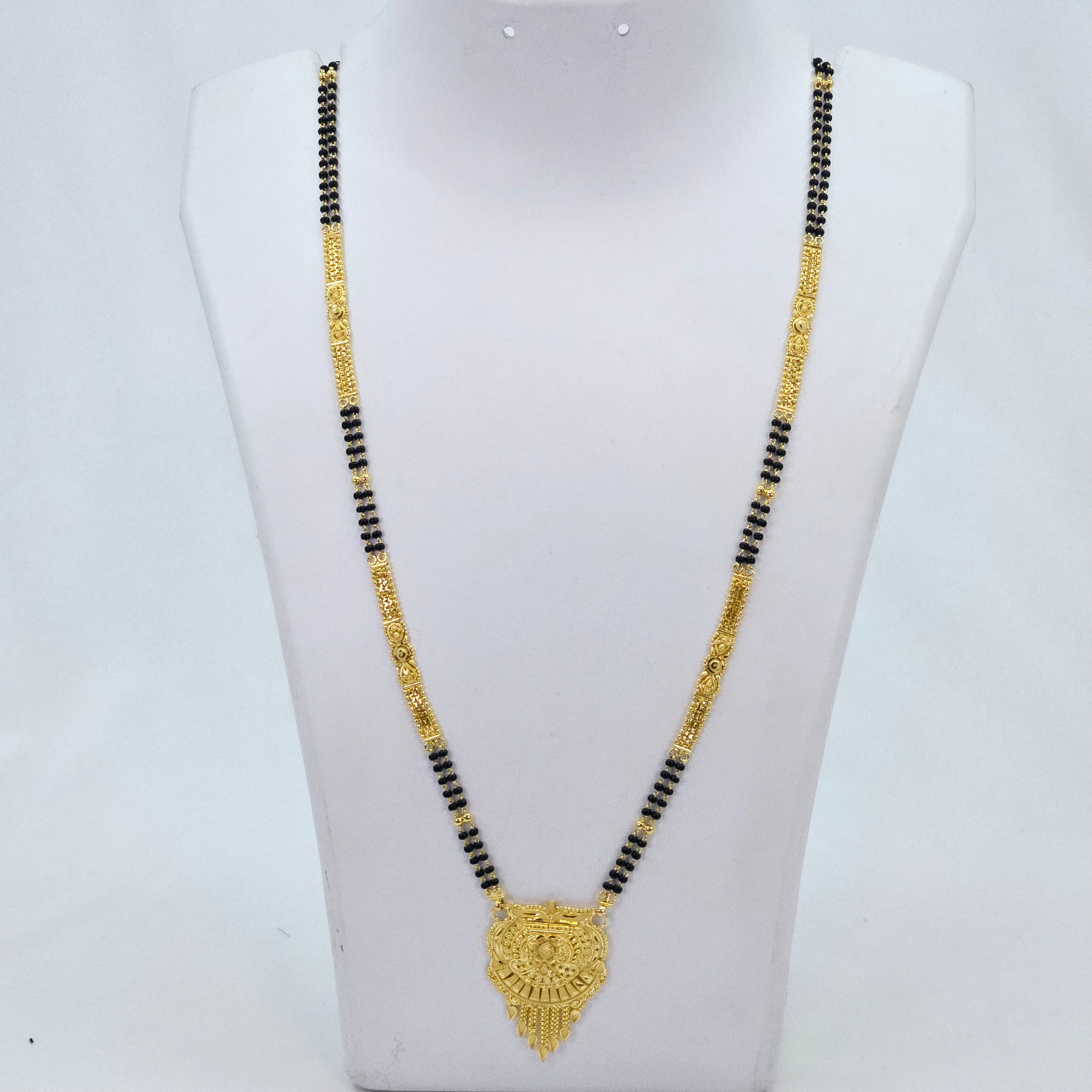 The Adhira Goldforming Mangalsutra