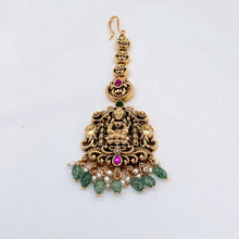 The Minakshi Kempu Bindi