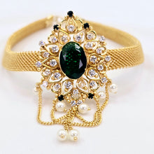 The Avnita Goldforming Bajubandh