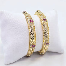 The pakhi Kempu Bangle