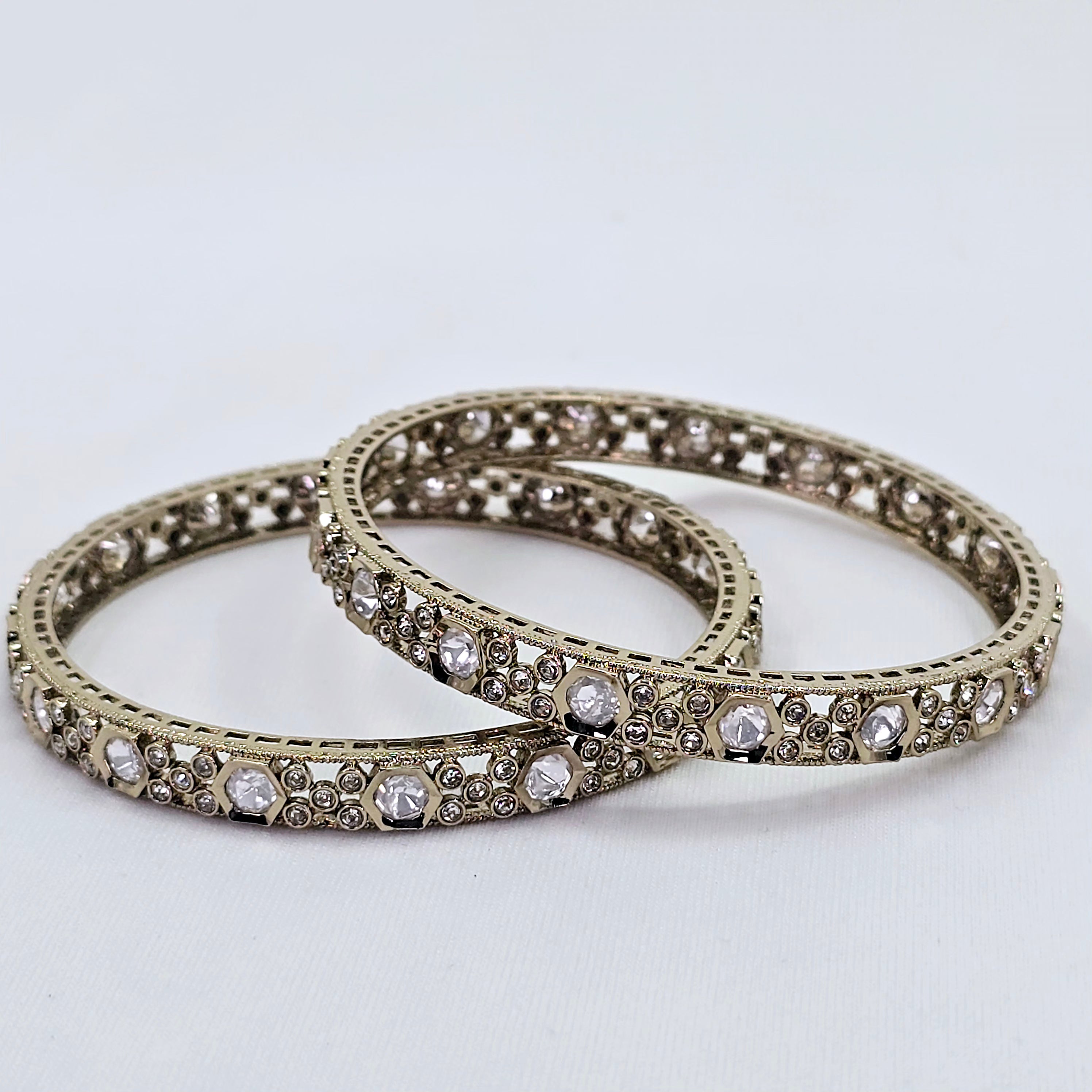The Vastavi Victorian Polish Bangle