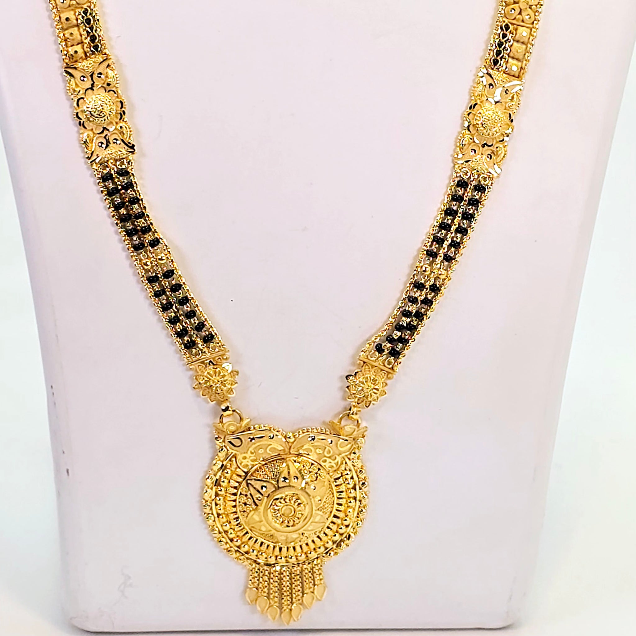 The Shaili Goldforming Mangalsutra