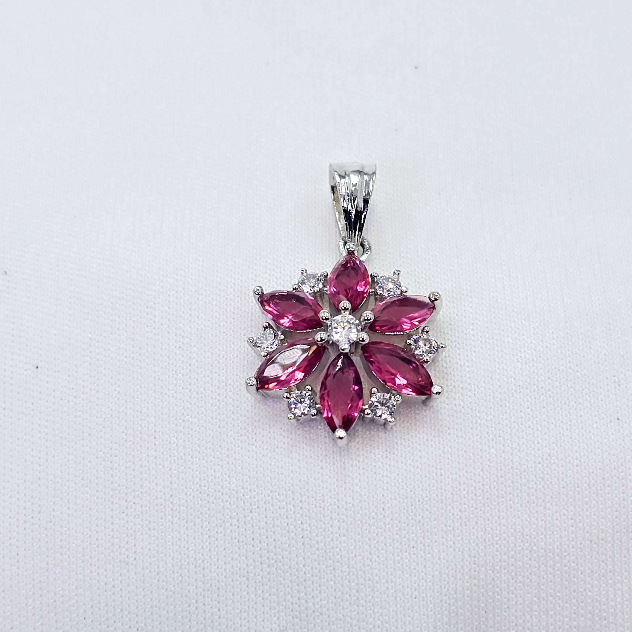 The Lainey Whitegold A.D Pendant Earring